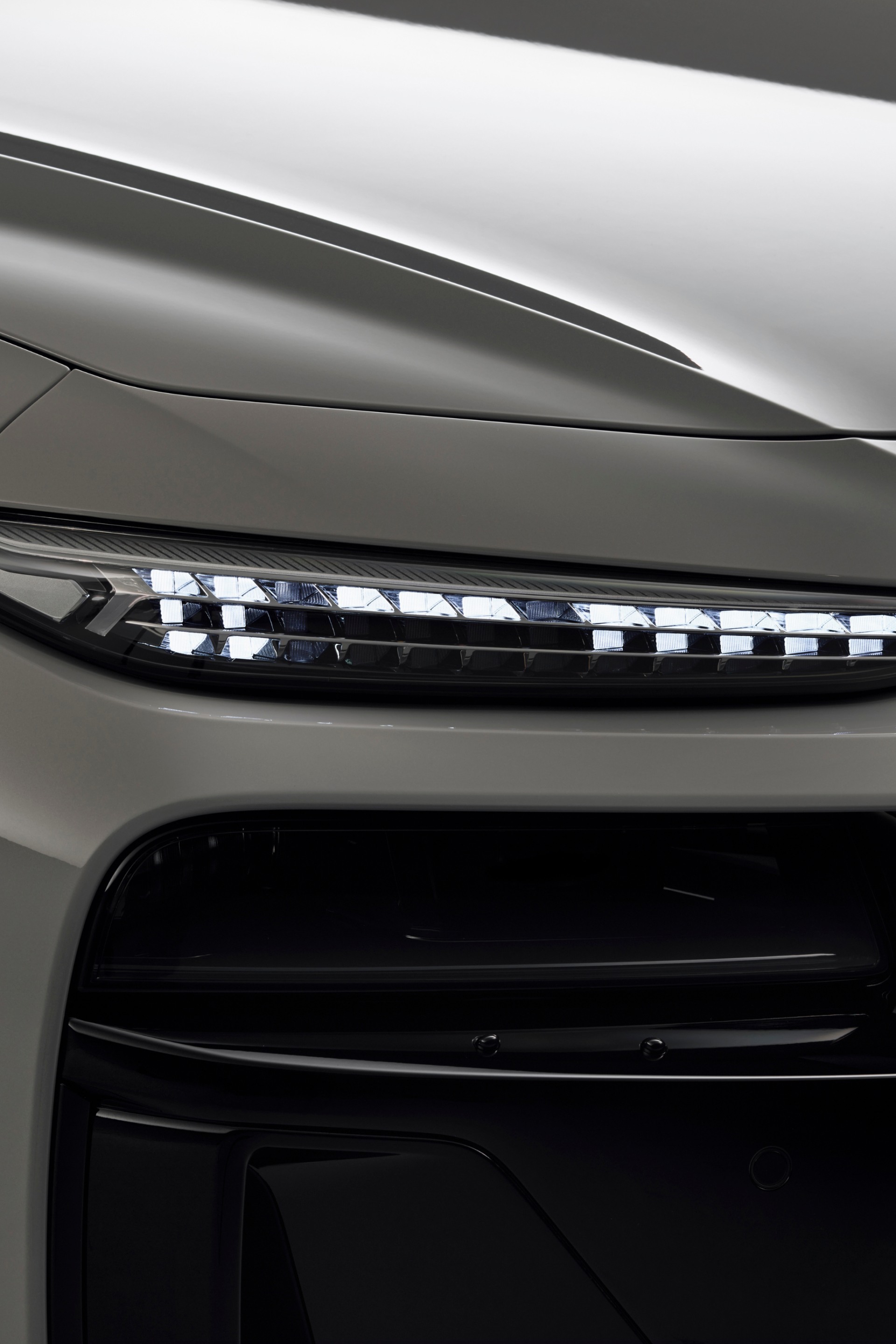 Close-up of the daytime running lights on the Audi A6 Sportback e-tron.